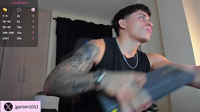 Snapshot of _joansoto chatting on March 12, 2025, 1:30 pm  joansoto online show from March 12, 2025, 1:30 pm