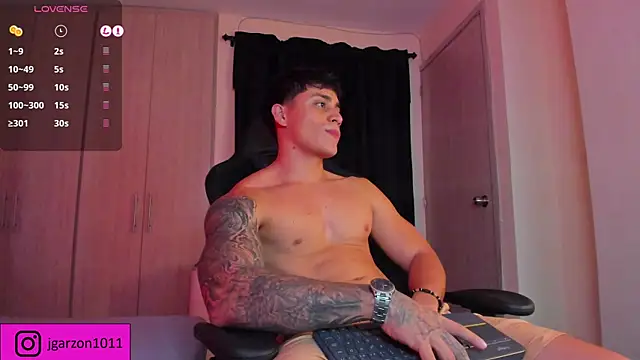 Snapshot of _joansoto chatting on March 6, 2025, 7:54 pm  joansoto online show from March 6, 2025, 7:54 pm