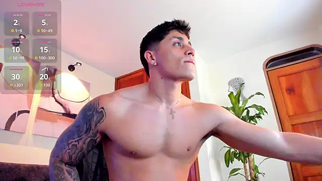 Snapshot of _joansoto chatting on September 18, 2025, 2:31 pm  joansoto online show from September 18, 2025, 2:31 pm