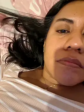 Snapshot of KasiaVenus_ chatting on October 15, 2025, 2:43 am KasiaVenus online show from October 15, 2025, 2:43 am