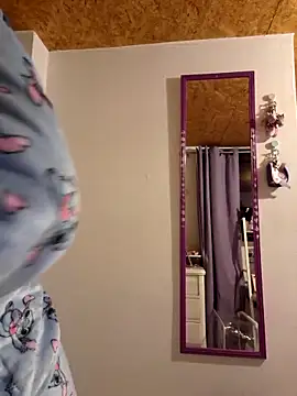 Snapshot of KasiaVenus_ chatting on September 11, 2025, 4:34 am KasiaVenus online show from September 11, 2025, 4:34 am