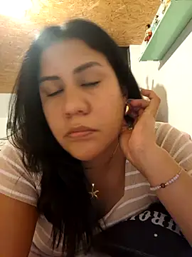 Snapshot of KasiaVenus_ chatting on October 3, 2025, 12:25 am KasiaVenus online show from October 3, 2025, 12:25 am