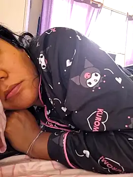 Snapshot of KasiaVenus_ chatting on October 5, 2025, 1:24 pm KasiaVenus online show from October 5, 2025, 1:24 pm