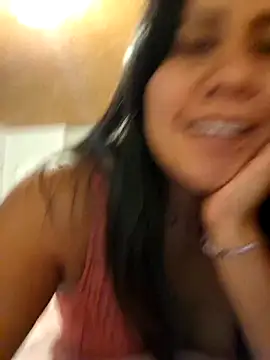 Snapshot of KasiaVenus_ chatting on November 13, 2025, 3:43 am KasiaVenus online show from November 13, 2025, 3:43 am