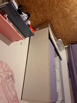 Snapshot of KasiaVenus_ chatting on October 30, 2025, 3:49 am KasiaVenus online show from October 30, 2025, 3:49 am