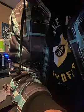 Snapshot of denverfwb chatting on November 9, 2025, 9:52 pm denverfwb online show from November 9, 2025, 9:52 pm