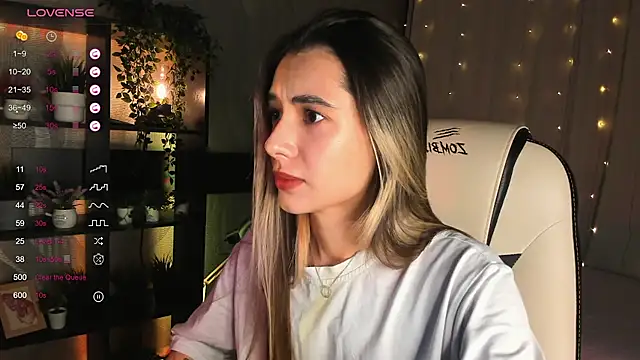 DarlaLike online show from November 15, 2025, 3:43 am