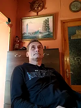 Snapshot of Viause_Kentauelle chatting on May 5, 2026, 5:54 am Viause Kentauelle online show from May 5, 2026, 5:54 am