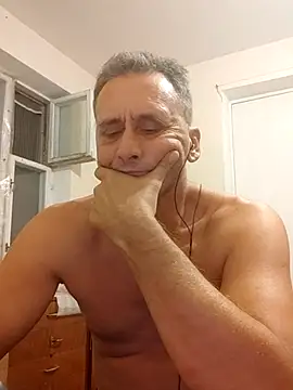 Snapshot of Viause_Kentauelle chatting on September 13, 2025, 8:31 pm Viause Kentauelle online show from September 13, 2025, 8:31 pm