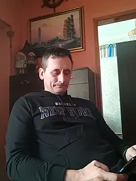 Snapshot of Viause_Kentauelle chatting on February 27, 2025, 7:41 am Viause Kentauelle online show from February 27, 2025, 7:41 am