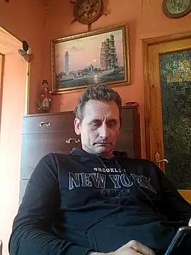 Snapshot of Viause_Kentauelle chatting on April 10, 2026, 6:20 am Viause Kentauelle online show from April 10, 2026, 6:20 am