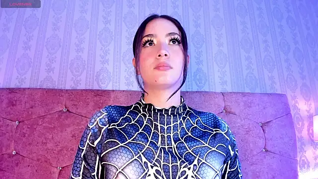 lunar leen online show from October 28, 2025, 8:19 pm