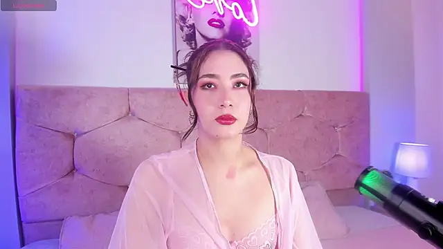 lunar leen online show from March 18, 2025, 6:28 pm