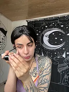 Snapshot of _Artemisa_X chatting on April 13, 2026, 5:39 pm Artemisa X online show from April 13, 2026, 5:39 pm