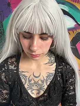Snapshot of _Artemisa_X chatting on May 1, 2026, 9:20 pm Artemisa X online show from May 1, 2026, 9:20 pm