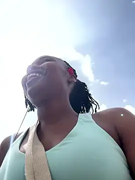 Snapshot of NASTY_BOBO chatting on December 3, 2025, 8:36 am NASTY BOBO online show from December 3, 2025, 8:36 am