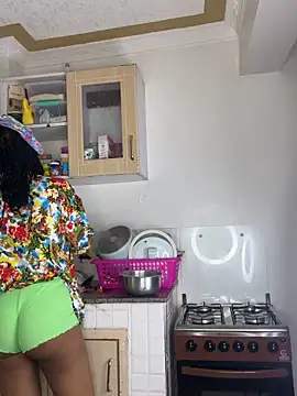 Snapshot of NASTY_BOBO chatting on December 15, 2025, 5:02 am NASTY BOBO online show from December 15, 2025, 5:02 am