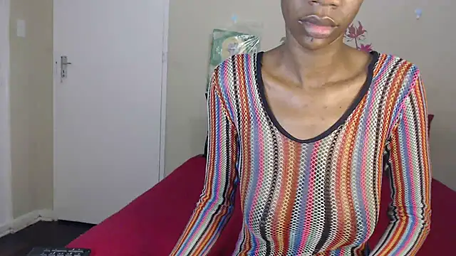 Blacktittiex02 online show from November 20, 2025, 9:15 pm