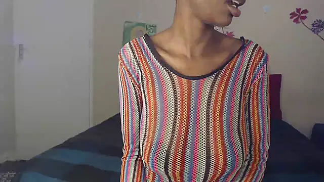 Blacktittiex02 online show from October 20, 2025, 7:14 pm