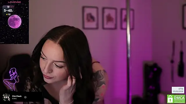 Billiexxox online show from February 5, 2026, 5:53 pm