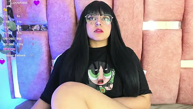 Snapshot of _Ambar-devon_ chatting on October 17, 2025, 7:15 pm Ambar-devon online show from October 17, 2025, 7:15 pm