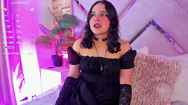 Snapshot of _Ambar-devon_ chatting on December 15, 2025, 6:47 pm Ambar-devon online show from December 15, 2025, 6:47 pm