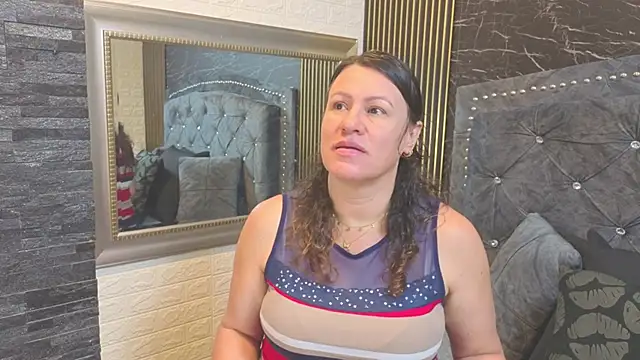 Snapshot of charlotte__G chatting on May 28, 2026, 11:05 am charlotte G online show from May 28, 2026, 11:05 am