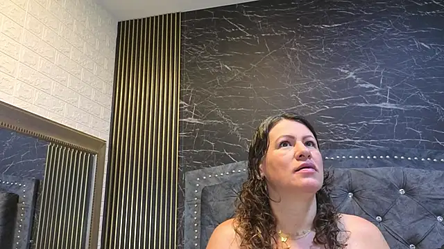 Snapshot of charlotte__G chatting on May 18, 2026, 11:48 am charlotte G online show from May 18, 2026, 11:48 am