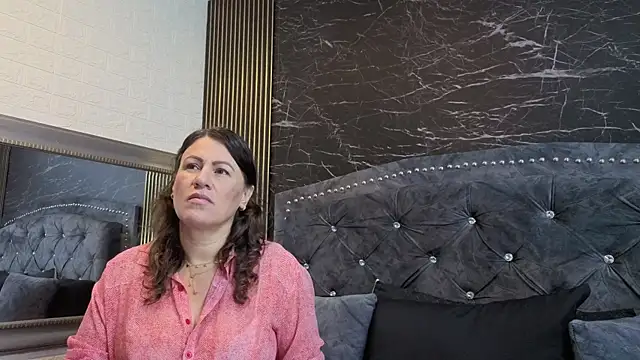 Snapshot of charlotte__G chatting on March 13, 2026, 10:09 am charlotte G online show from March 13, 2026, 10:09 am