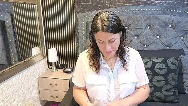 Snapshot of charlotte__G chatting on May 10, 2026, 11:36 am charlotte G online show from May 10, 2026, 11:36 am