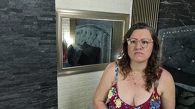 Snapshot of charlotte__G chatting on May 22, 2026, 11:30 am charlotte G online show from May 22, 2026, 11:30 am