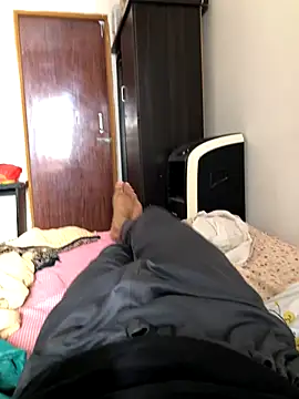 Snapshot of Zeuhorny chatting on September 26, 2025, 9:27 am Zeuhorny online show from September 26, 2025, 9:27 am