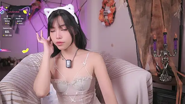 Snapshot of Miuzxc chatting on October 5, 2025, 7:54 am Miuzxc online show from October 5, 2025, 7:54 am