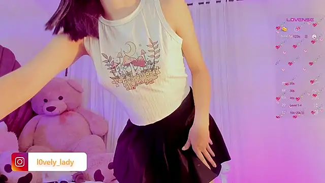 Snapshot of Lovely_celestte chatting on March 11, 2025, 1:59 am Lovely celestte online show from March 11, 2025, 1:59 am