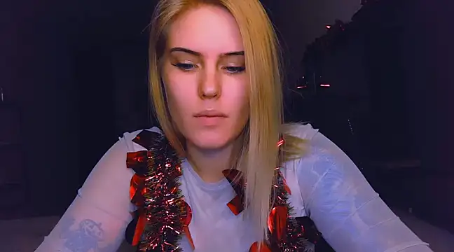 VoluptuousDreams online show from December 12, 2024, 5:04 pm