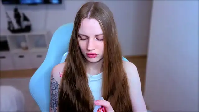 StellaLawless online show from April 6, 2026, 6:53 pm