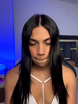 MarilynSmIith online show from November 8, 2025, 12:20 pm