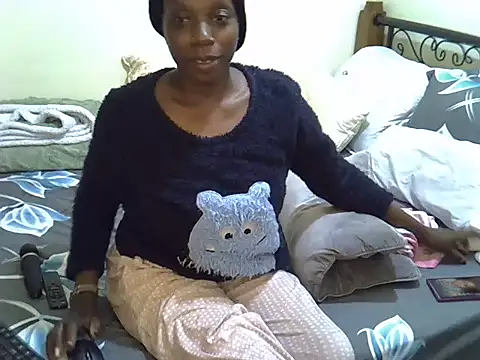 Snapshot of Sweet_Bear chatting on April 29, 2026, 5:41 pm Sweet Bear online show from April 29, 2026, 5:41 pm