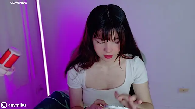 Snapshot of stephybrown chatting on December 22, 2024, 11:31 pm stephybrown online show from December 22, 2024, 11:31 pm