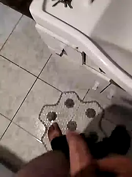 Snapshot of danielsafado222 chatting on January 31, 2025, 1:11 am danielsafado222 online show from January 31, 2025, 1:11 am