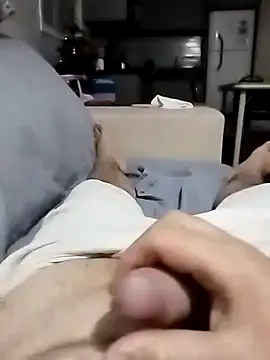 Snapshot of danielsafado222 chatting on November 14, 2025, 12:58 am danielsafado222 online show from November 14, 2025, 12:58 am