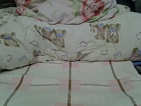 Snapshot of EbonyVallerin chatting on November 4, 2025, 7:06 pm EbonyVallerin online show from November 4, 2025, 7:06 pm