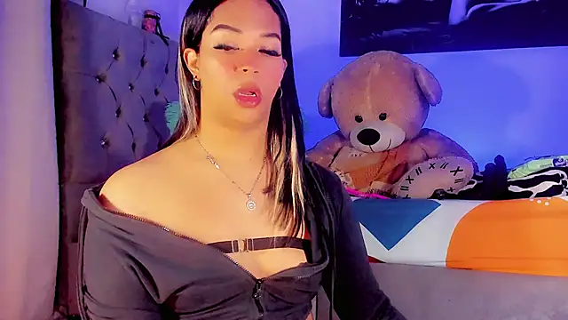 Snapshot of Zakura_hot1 chatting on October 25, 2025, 8:02 am Zakura hot1 online show from October 25, 2025, 8:02 am