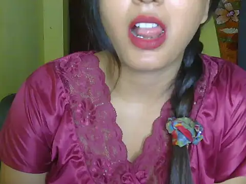 Snapshot of Model-Tanya chatting on March 16, 2025, 6:01 pm Model-Tanya online show from March 16, 2025, 6:01 pm