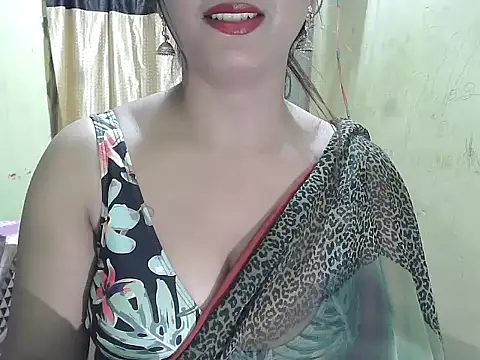 Snapshot of Model-Tanya chatting on October 25, 2025, 7:03 pm Model-Tanya online show from October 25, 2025, 7:03 pm