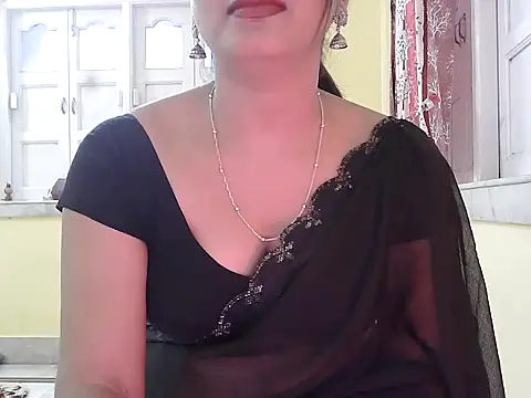 Snapshot of Model-Tanya chatting on December 4, 2025, 10:58 am Model-Tanya online show from December 4, 2025, 10:58 am