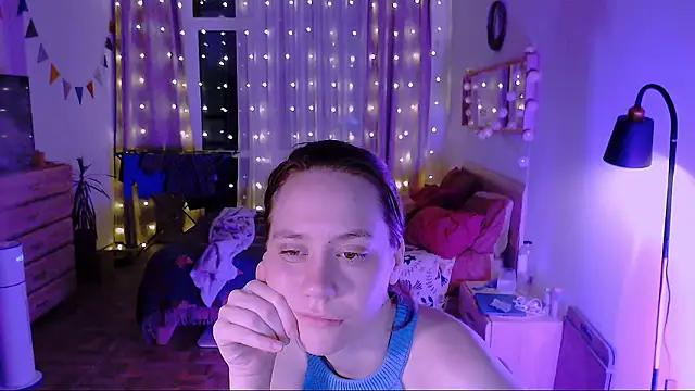Snapshot of Malinax chatting on January 15, 2026, 4:38 am Malinax online show from January 15, 2026, 4:38 am