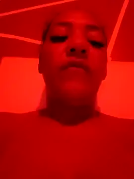 Snapshot of Grazzy85 chatting on December 6, 2024, 6:22 pm Grazzy85 online show from December 6, 2024, 6:22 pm