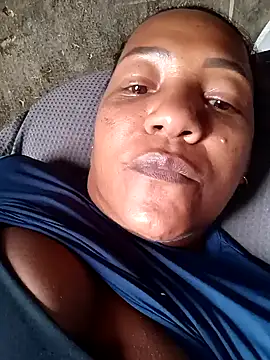 Snapshot of Grazzy85 chatting on February 1, 2025, 5:47 pm Grazzy85 online show from February 1, 2025, 5:47 pm