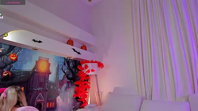 Lettie brooks online show from October 29, 2025, 7:18 am